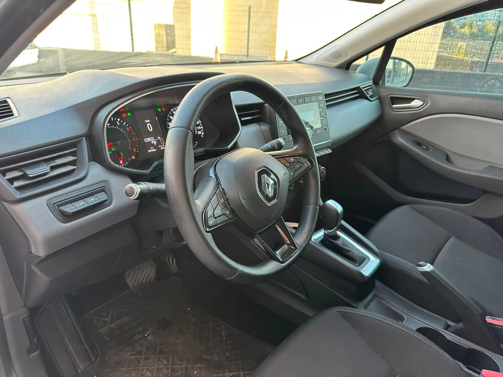 Renault Clio 1.0 tce otomatik joy, fotoğraf 11