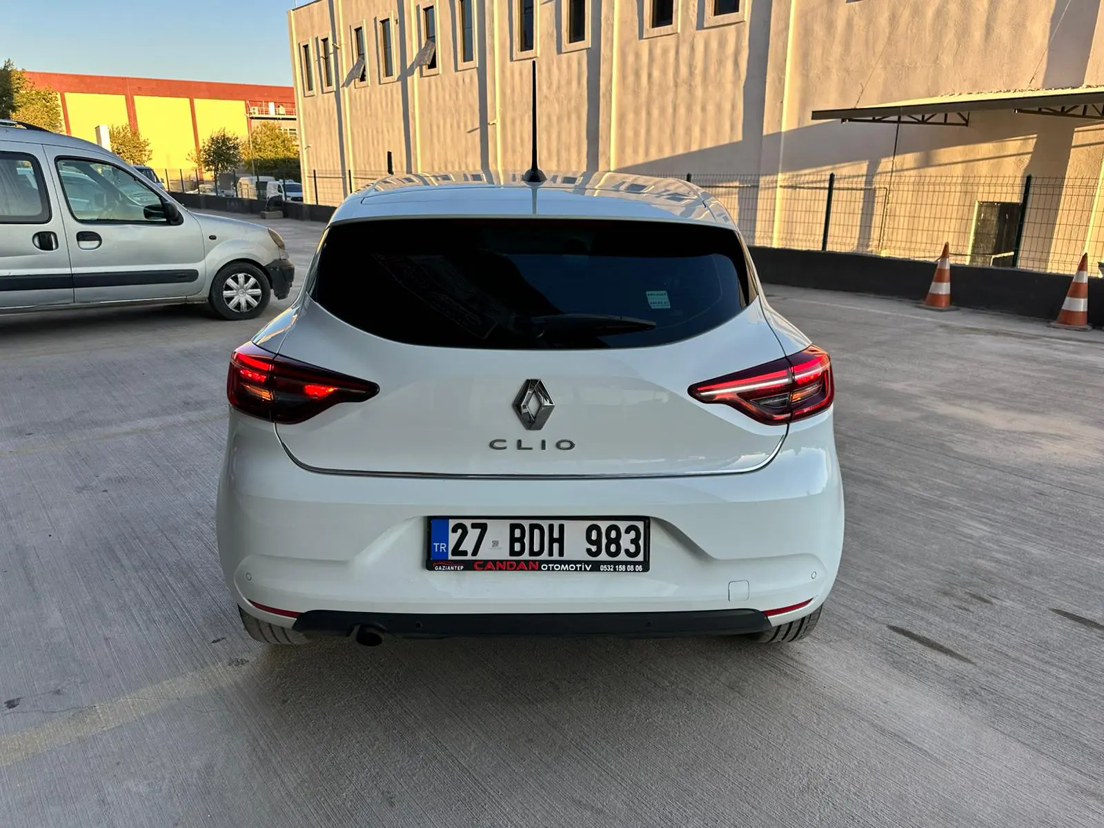 Renault Clio 1.0 tce otomatik joy, fotoğraf 4