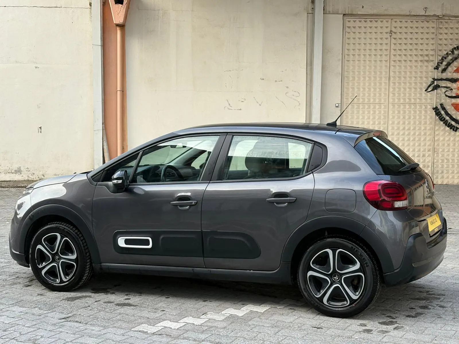 Citroen C3 Feel Bold 1.2 Puretech 110 HP EAT6, fotoğraf 2