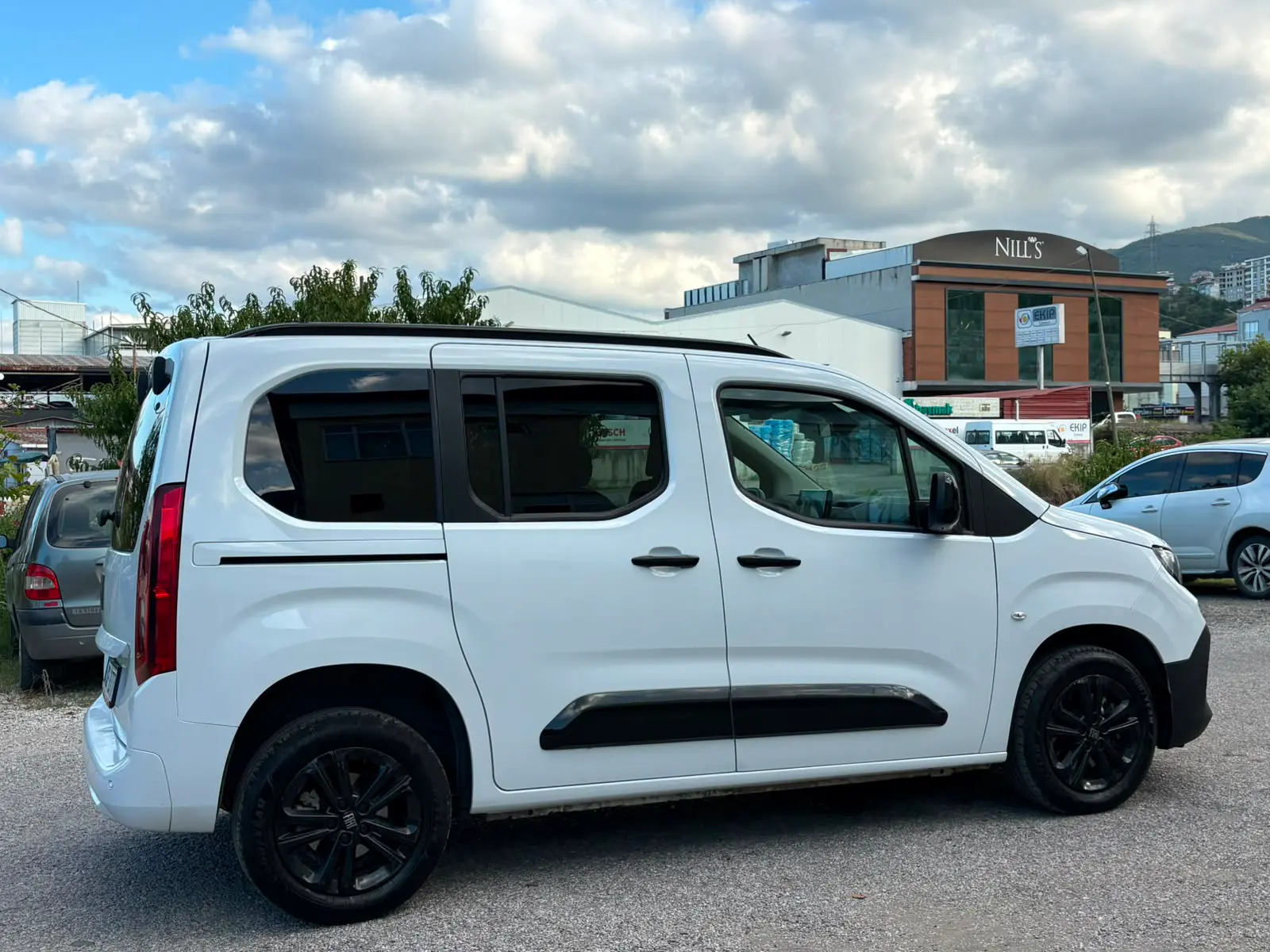 Fiat Doblo Combi Premio 1.5 130 Bluehdi FL, fotoğraf 4