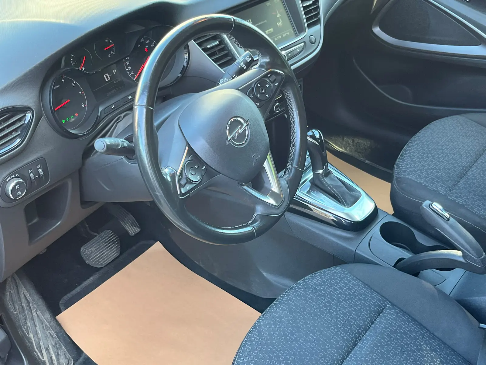Opel Crossland 1.2 130 AT6 Essential, fotoğraf 4