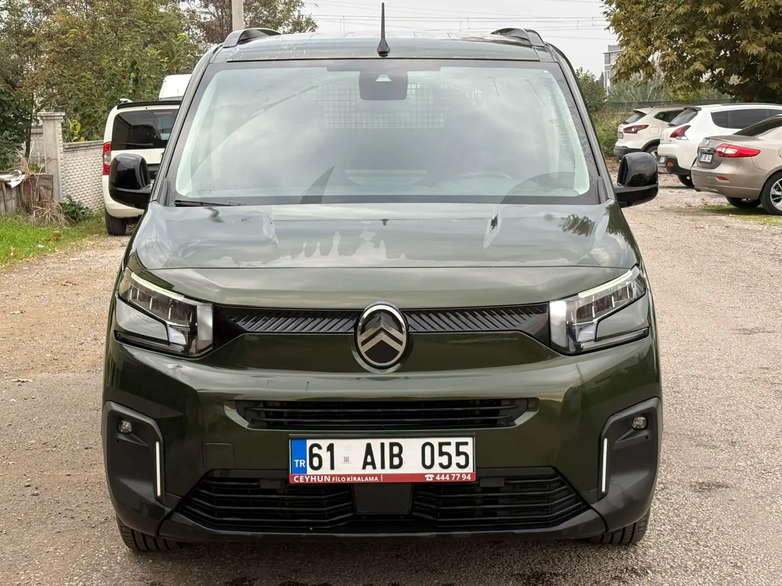 Citroen Berlingo VP Feel Bold 1.5 Bluehdi 130HP EAT8, fotoğraf 1