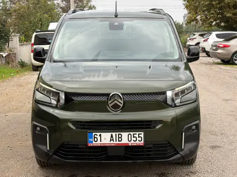 Citroen Berlingo VP Feel Bold 1.5 Bluehdi 130HP EAT8