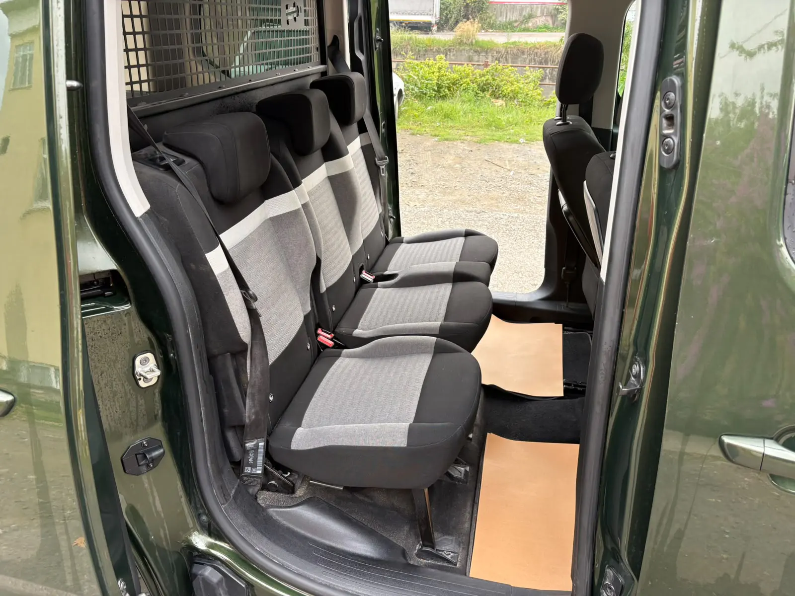 Citroen Berlingo VP Feel Bold 1.5 Bluehdi 130HP EAT8, fotoğraf 11