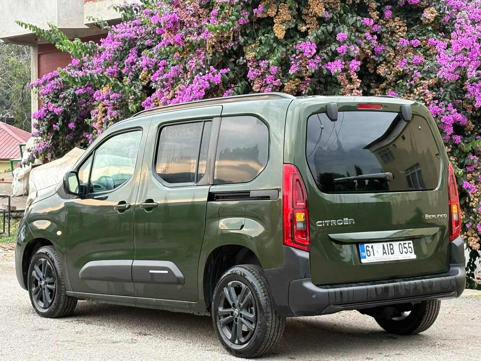 Citroen Berlingo VP Feel Bold 1.5 Bluehdi 130HP EAT8, fotoğraf 6