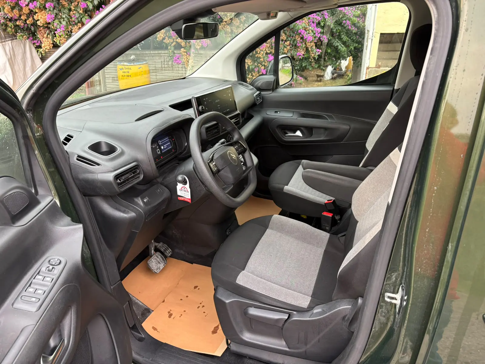 Citroen Berlingo VP Feel Bold 1.5 Bluehdi 130HP EAT8, fotoğraf 7