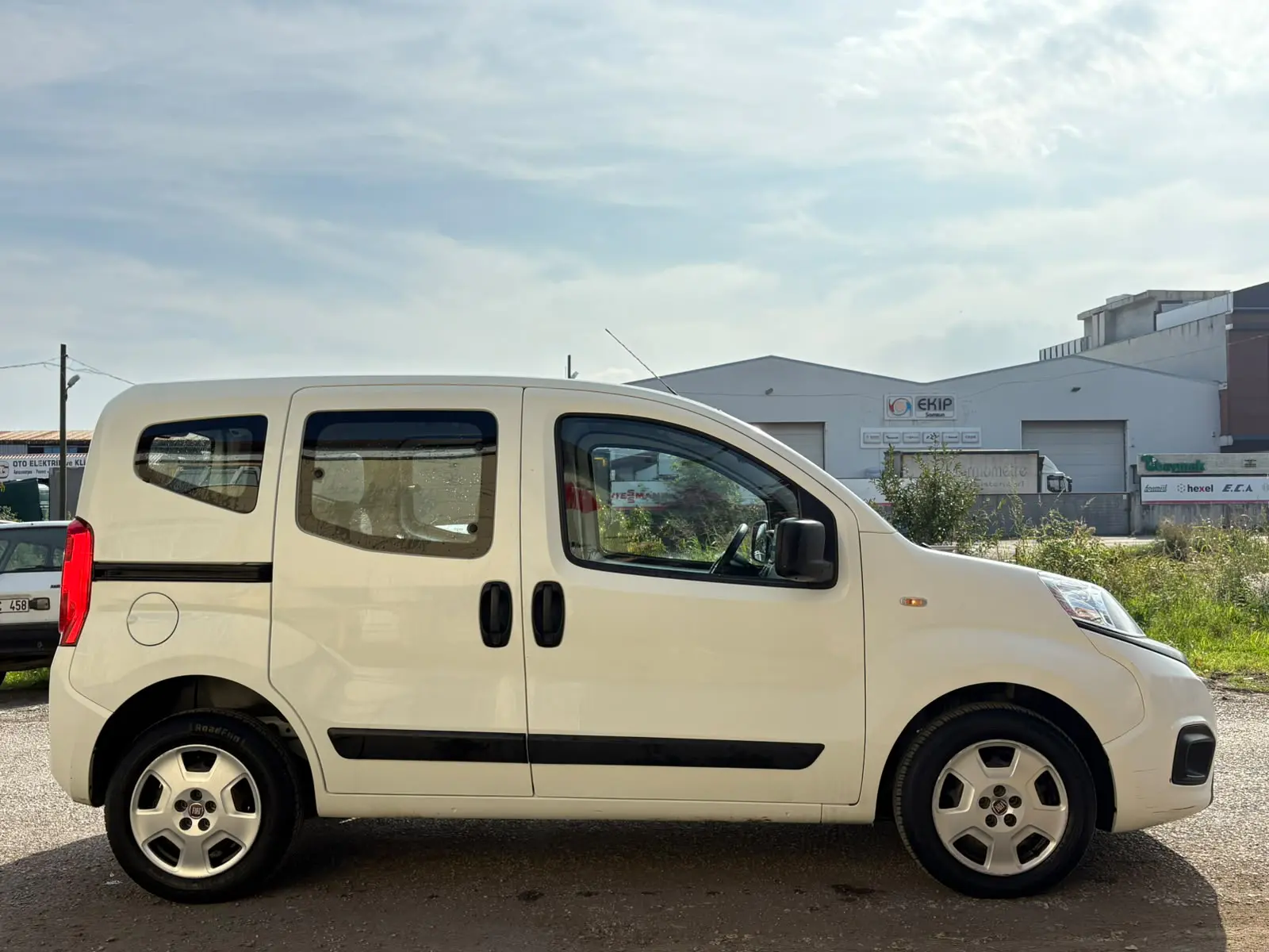 Fiat Fiorino Combi POP 1.3 M.jet 95 E6D, fotoğraf 8