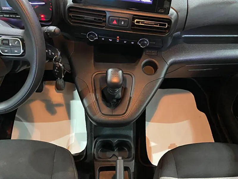 Citroen Berlingo 1.5 BlueHDI Feel Bold, fotoğraf 32