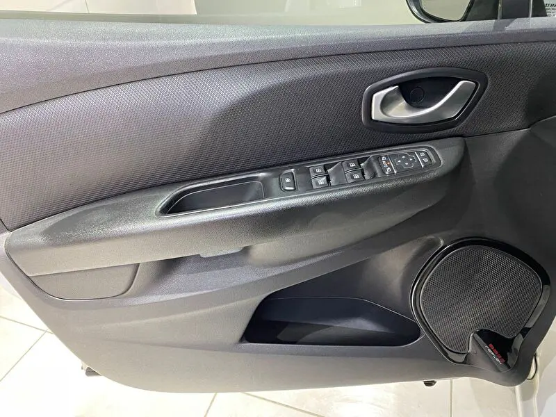 Renault Clio 1.5 DCI Icon EDC, fotoğraf 23