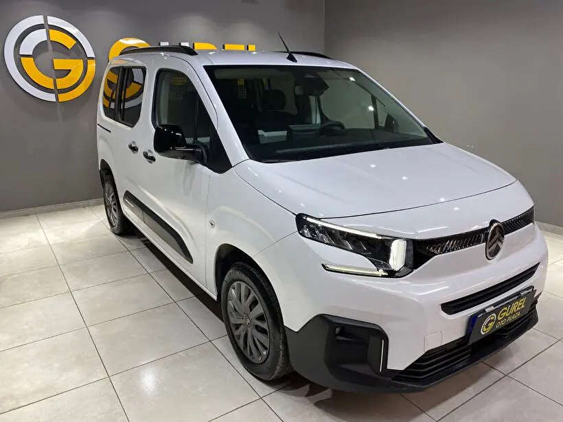 Citroen Berlingo 1.5 BlueHDI Plus EAT8, fotoğraf 1