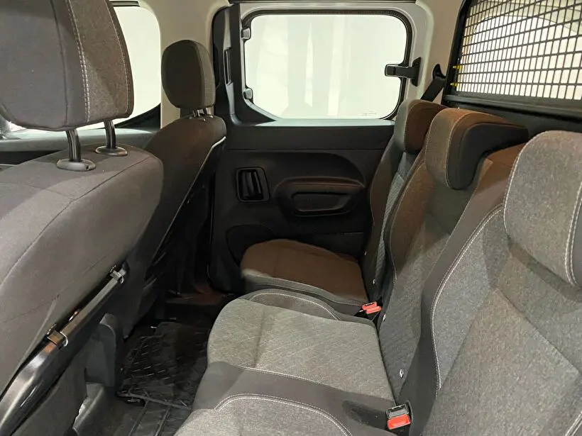 Opel Combo 1.5 D Essential, fotoğraf 10