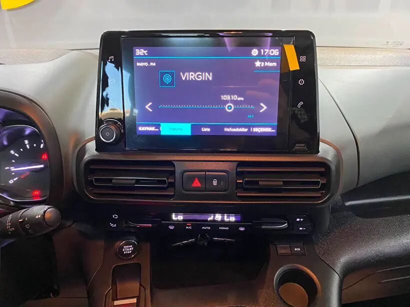 Citroen Berlingo 1.5 Shine Bold XTR EAT8, fotoğraf 16