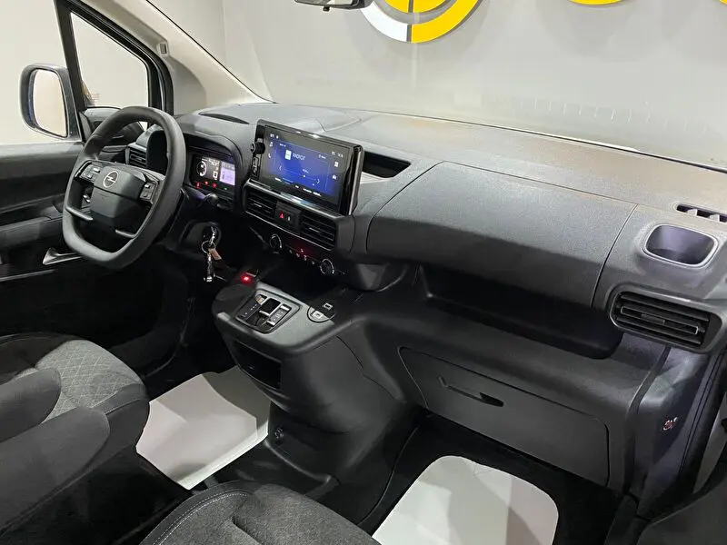 Opel Combo 1.5 D Essential, fotoğraf 26