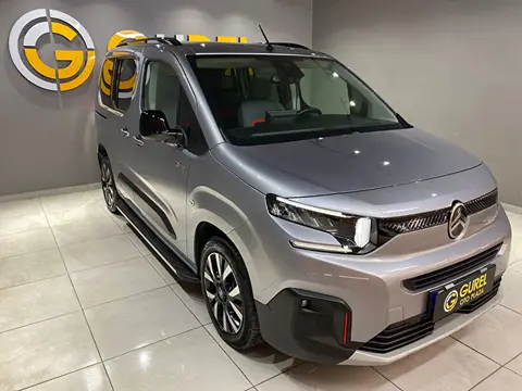 Citroen Berlingo 1.5 Shine Bold EAT8