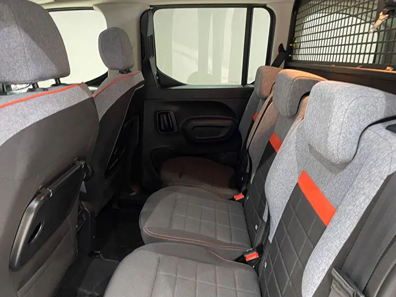 Citroen Berlingo 1.5 Shine Bold EAT8, fotoğraf 27