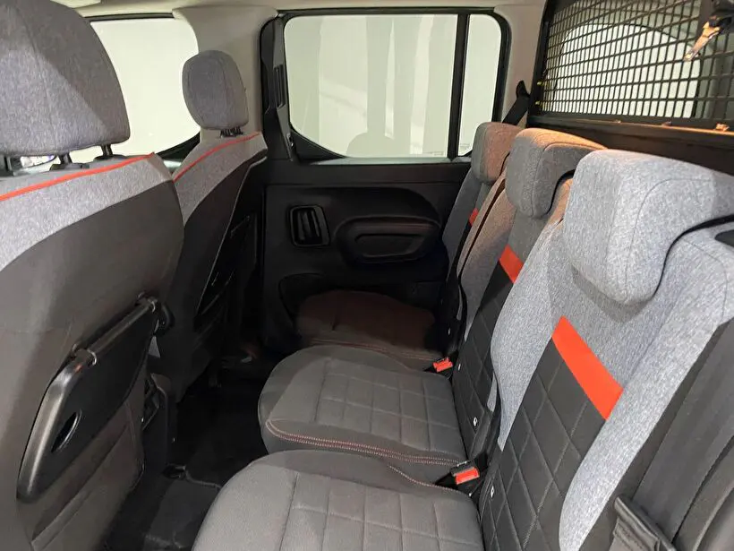 Citroen Berlingo 1.5 Shine Bold EAT8, fotoğraf 10