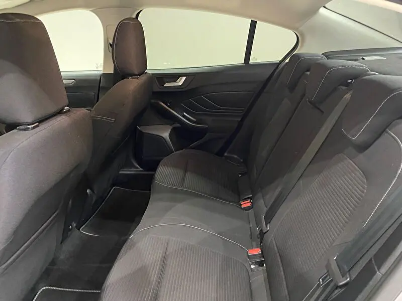 Ford Focus 1.5 EcoBlue Titanium X, fotoğraf 26