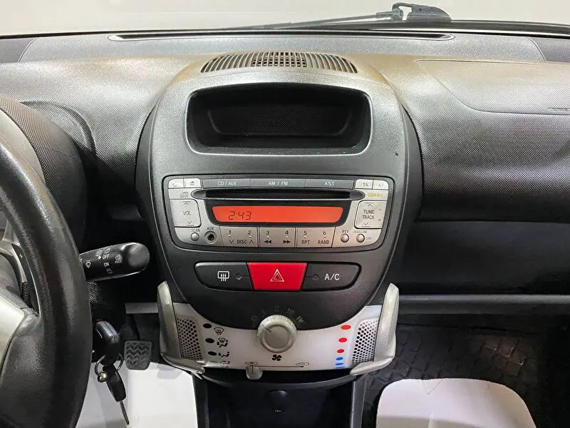 Citroen C1 1.0 Confort Sensodrive, fotoğraf 31
