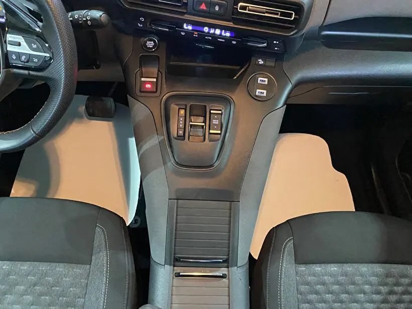 Peugeot Rifter 1.5 Bluehdi GT EAT8, fotoğraf 17
