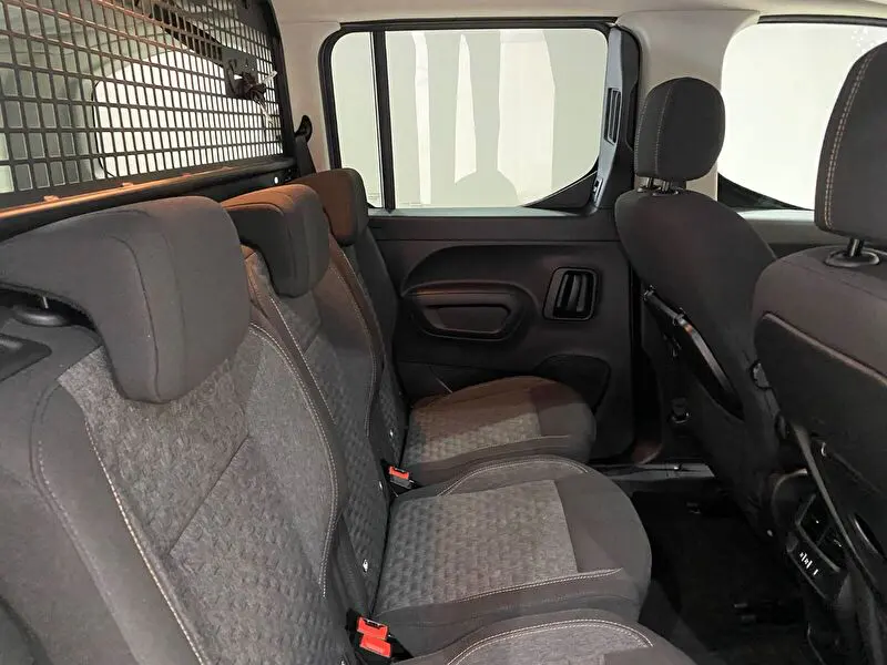 Peugeot Rifter 1.5 Bluehdi GT EAT8, fotoğraf 30