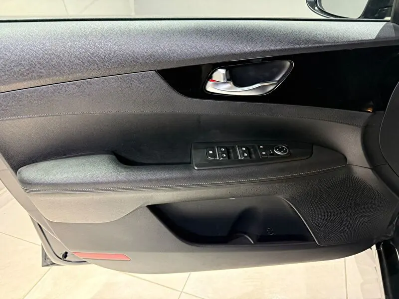 Kia Cerato 1.6L MPI Elegance, fotoğraf 23