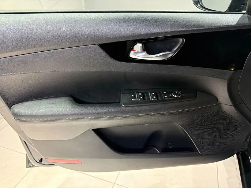 Kia Cerato 1.6L MPI Elegance, fotoğraf 7