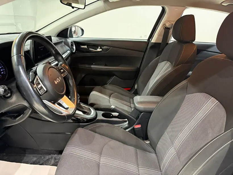 Kia Cerato 1.6L MPI Elegance, fotoğraf 8
