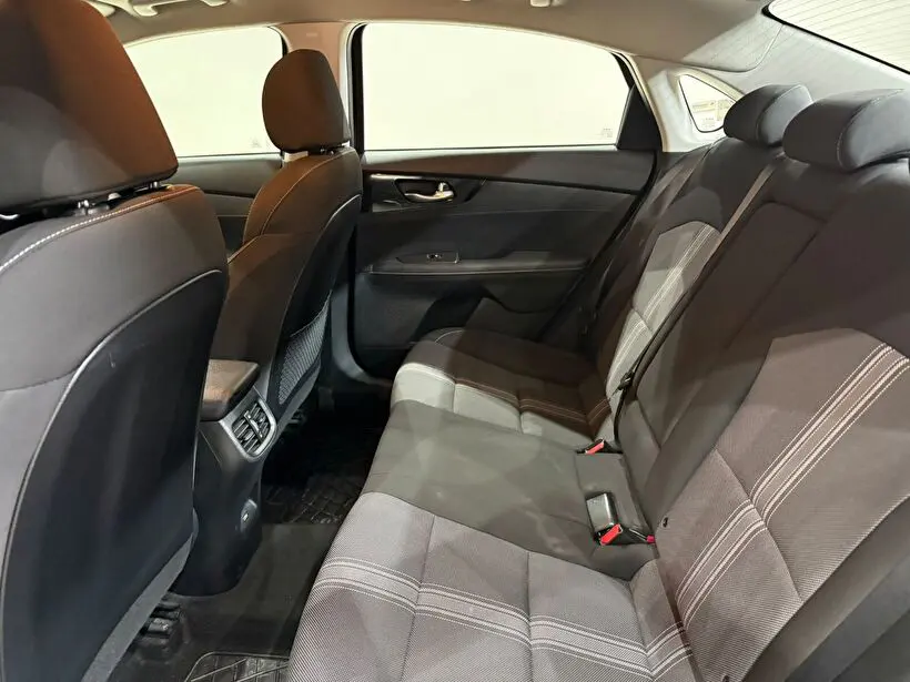 Kia Cerato 1.6L MPI Elegance, fotoğraf 10