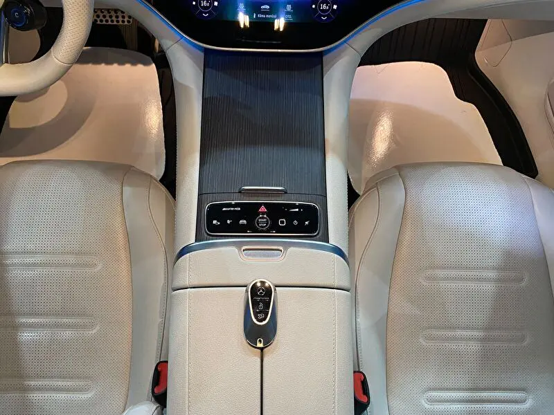 Mercedes-Benz EQE 53 AMG, fotoğraf 47