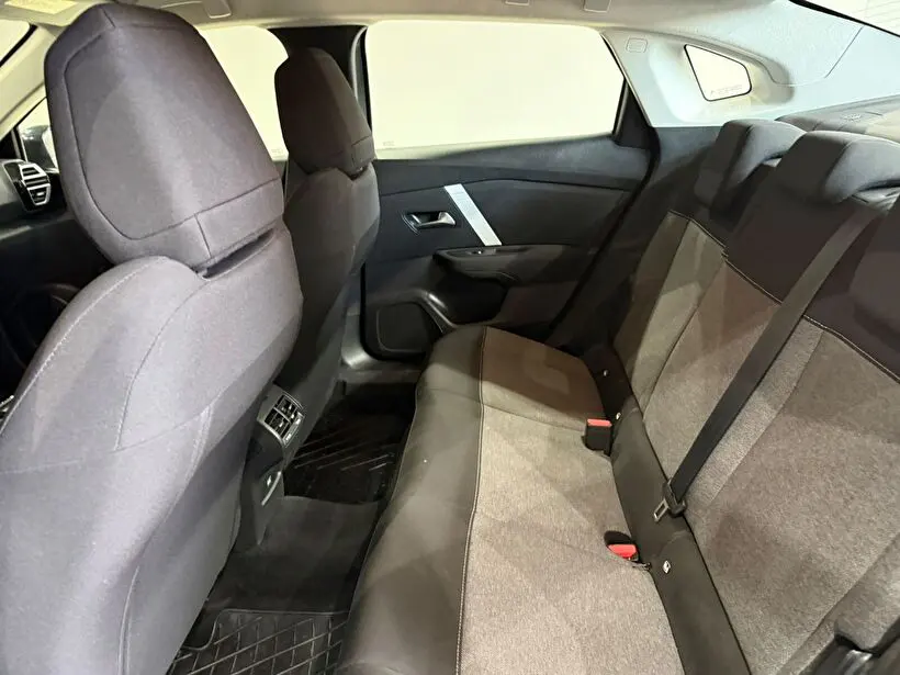 Citroen C4 X 1.2 Puretech You EAT8, fotoğraf 10