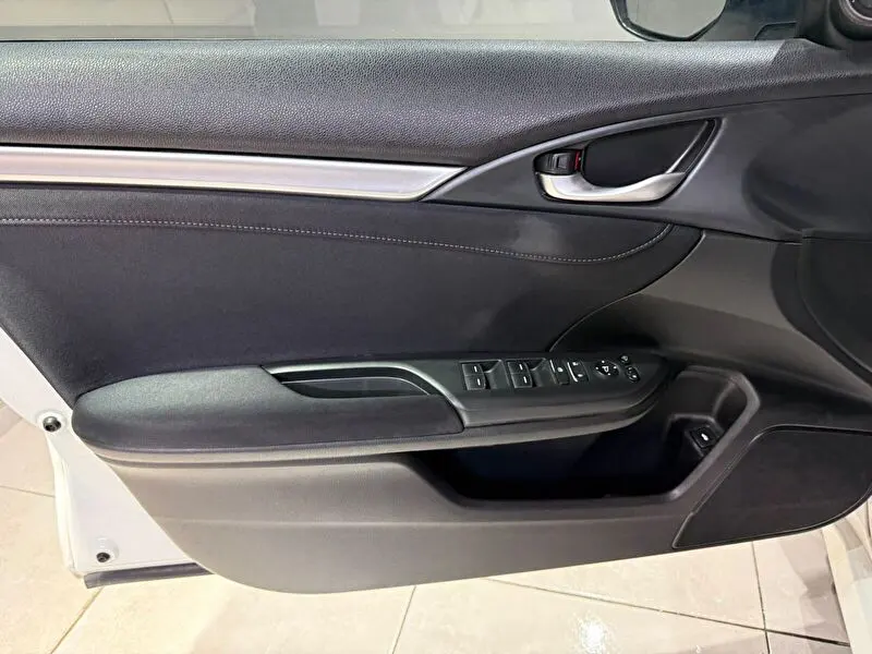 Honda Civic Sedan 1.6 i-DTEC Elegance Otomatik, fotoğraf 24
