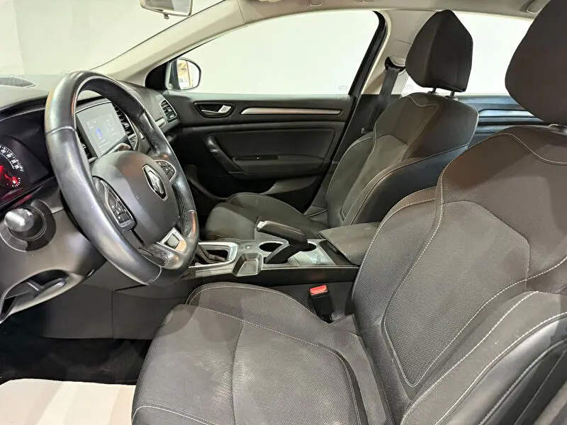 Renault Megane Sedan 1.3 TCe Touch, fotoğraf 24