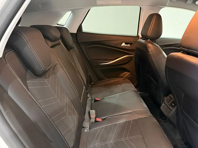 Opel Grandland 1.2 GS, fotoğraf 31