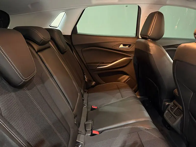 Opel Grandland 1.2 GS, fotoğraf 31