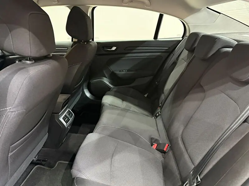 Renault Megane Sedan 1.3 TCe Touch EDC, fotoğraf 26