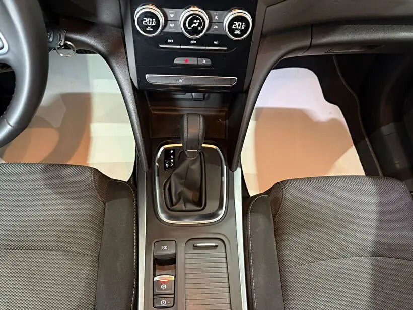 Renault Megane Sedan 1.3 TCe Touch EDC, fotoğraf 16