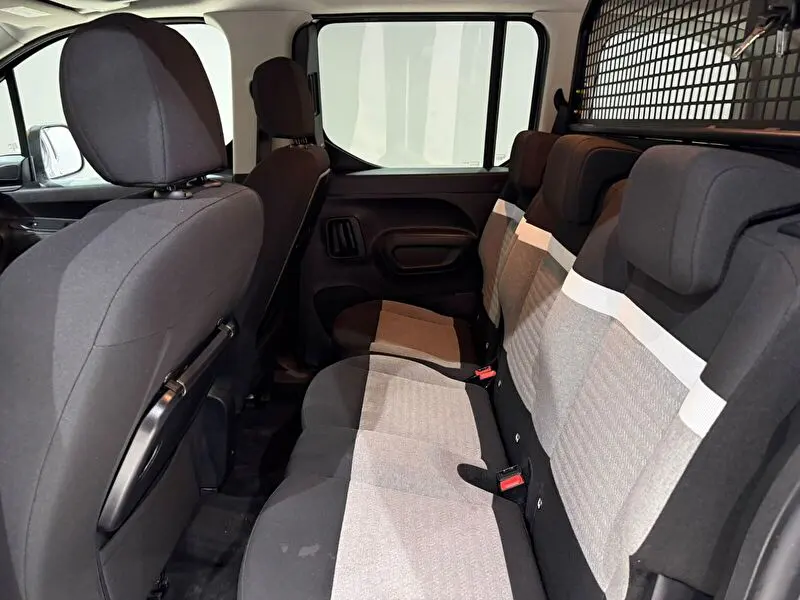 Citroen Berlingo 1.5 BlueHDI Plus EAT8, fotoğraf 26