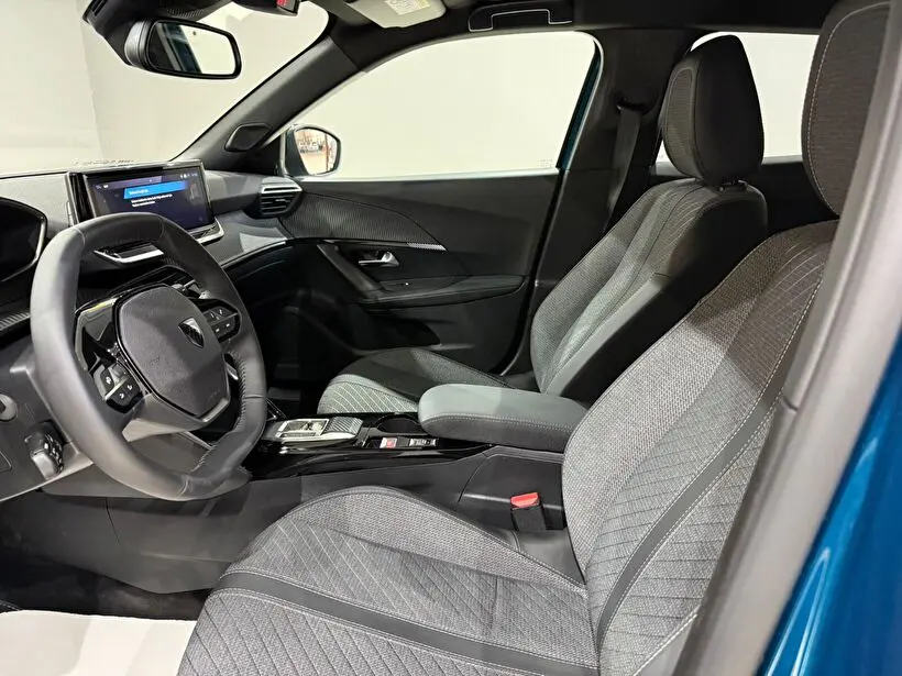 Peugeot 2008 1.2 Puretech Allure EAT8, fotoğraf 9