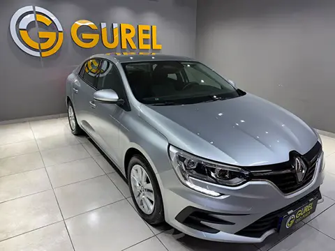 Renault Megane Sedan 1.3 TCe Touch EDC