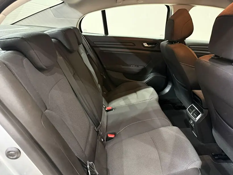 Renault Megane Sedan 1.3 TCe Touch EDC, fotoğraf 12
