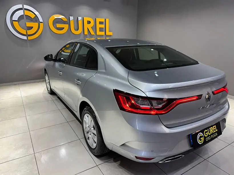 Renault Megane Sedan 1.3 TCe Touch EDC, fotoğraf 4