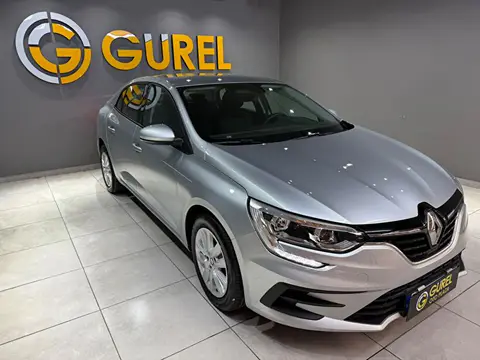 Renault Megane Sedan 1.3 TCe Touch EDC