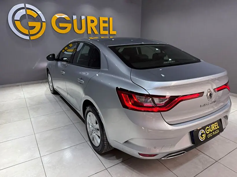 Renault Megane Sedan 1.3 TCe Touch EDC, fotoğraf 4