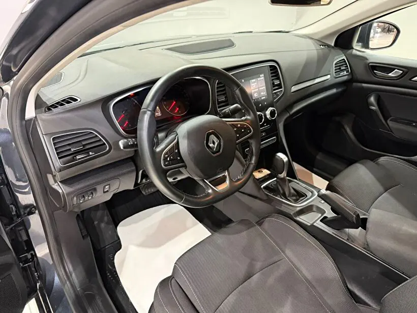 Renault Megane Sedan 1.3 TCe Touch, fotoğraf 9