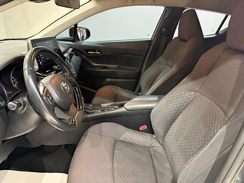 Toyota C-HR Crossover 1.8 Hybrid 4x2 Flame e-CVT, fotoğraf 24