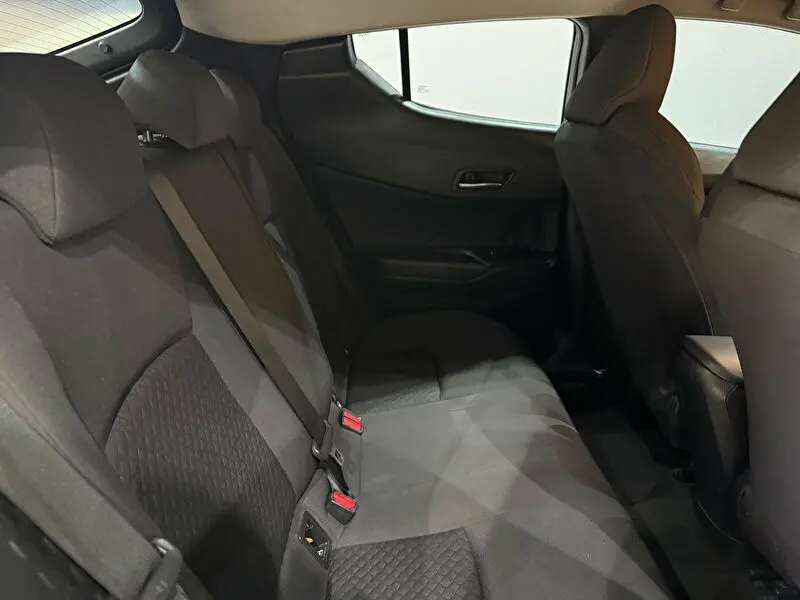 Toyota C-HR Crossover 1.8 Hybrid 4x2 Flame e-CVT, fotoğraf 28