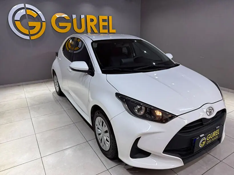 Toyota Yaris 1.0 Vision, fotoğraf 1