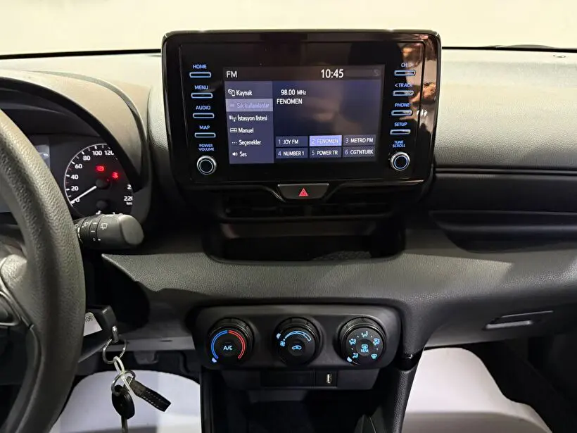Toyota Yaris 1.0 Vision, fotoğraf 15