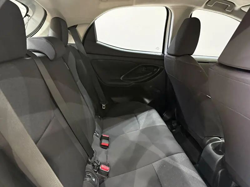 Toyota Yaris 1.0 Vision, fotoğraf 28