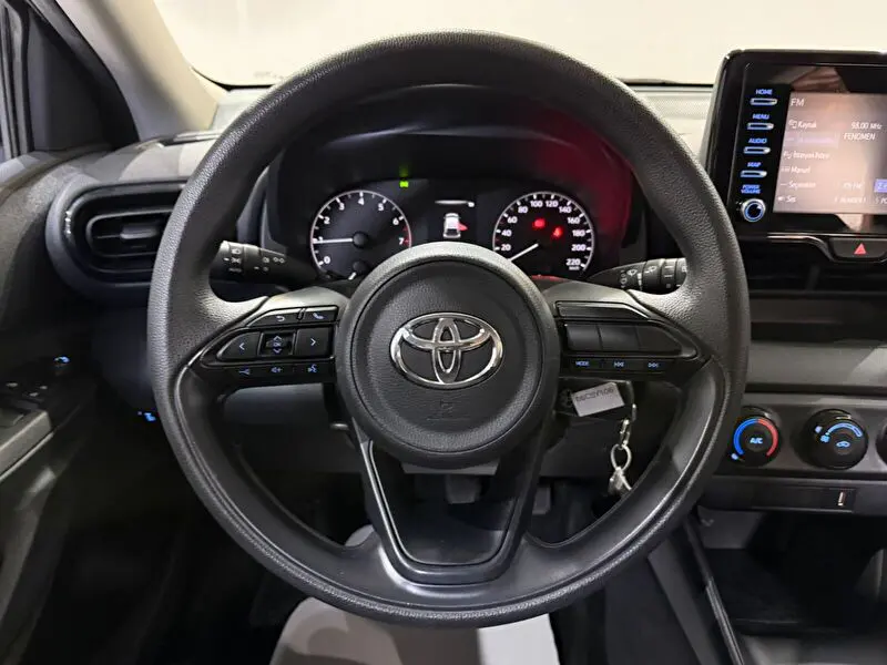 Toyota Yaris 1.0 Vision, fotoğraf 30